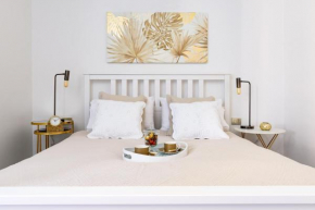 Lora Como Apartment, free private parking Como